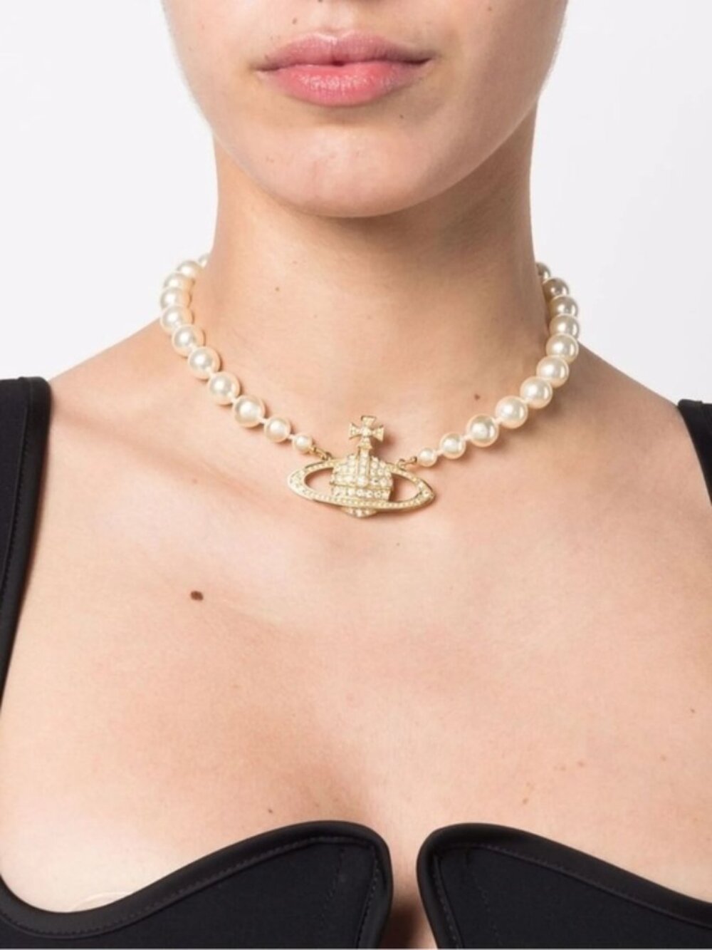 Vivienne Westwood Bas Relief pearl-chain choker